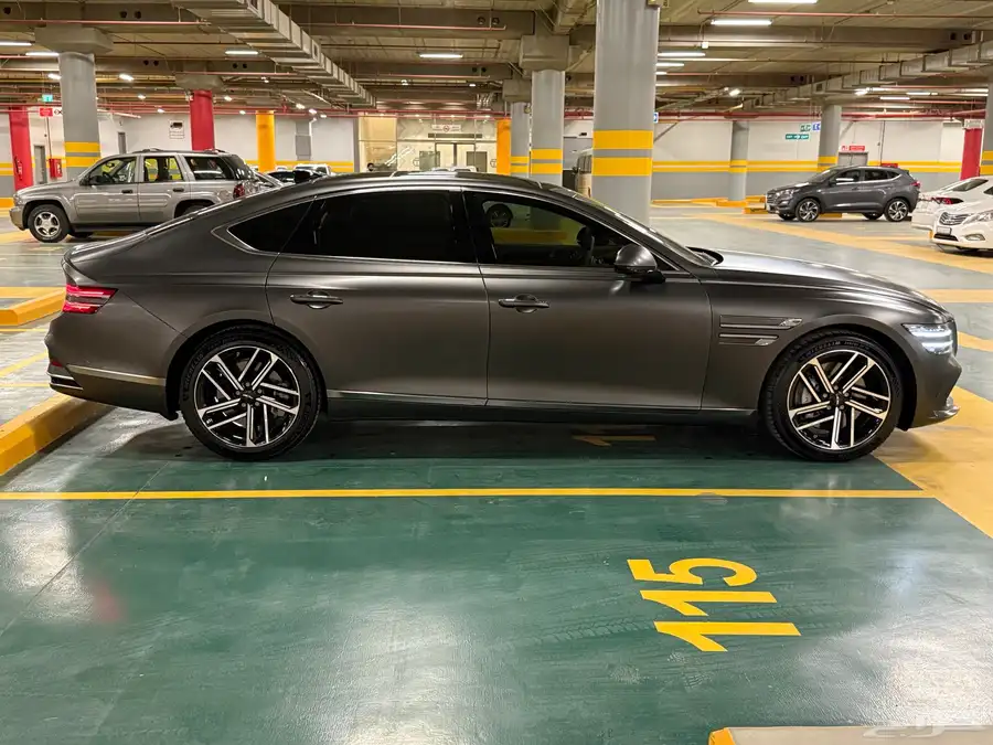 جينيسس Genesis G80 Royal 2025 8