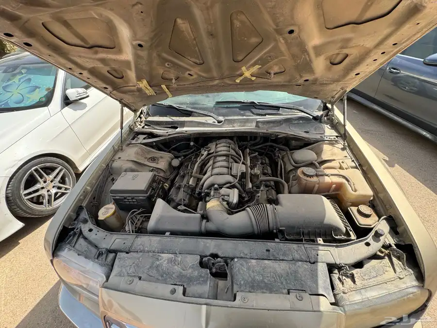 كرايزلر C300 V8 10