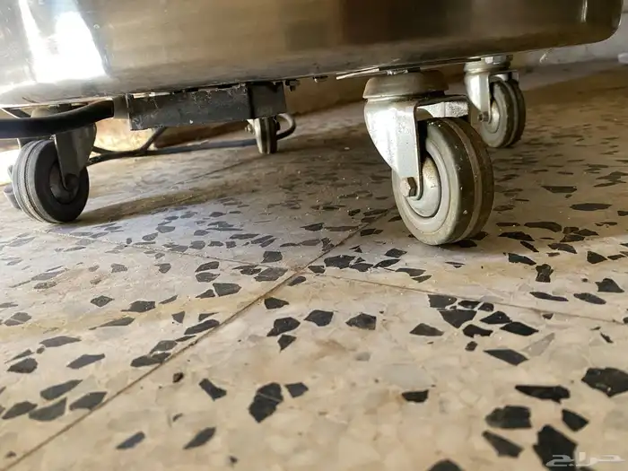 قدر كهربائي نضيف للبر والرحلات وللعزايم شبه جديد 4