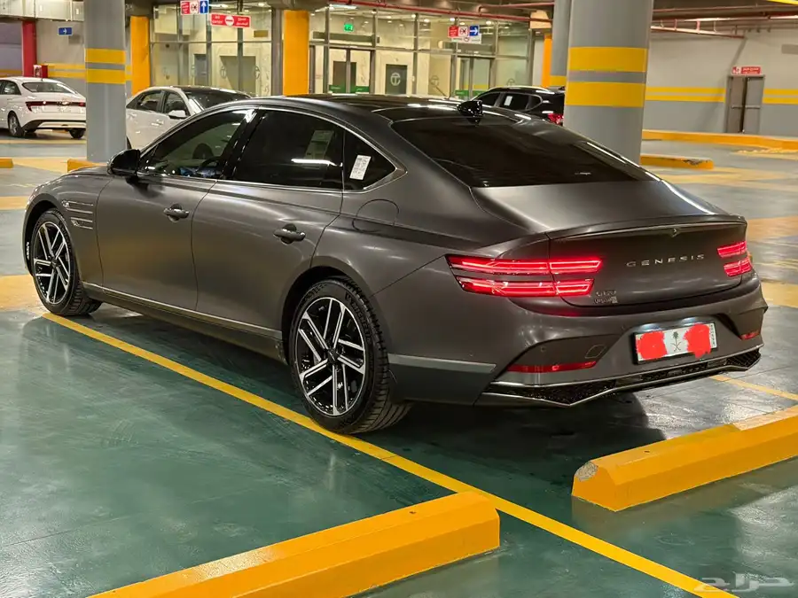 جينيسس Genesis G80 Royal 2025 9