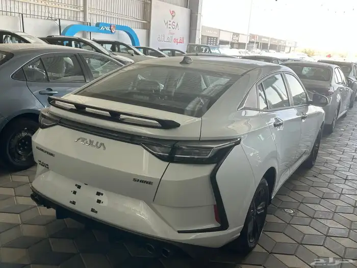 دونج فينك شاين E1 2