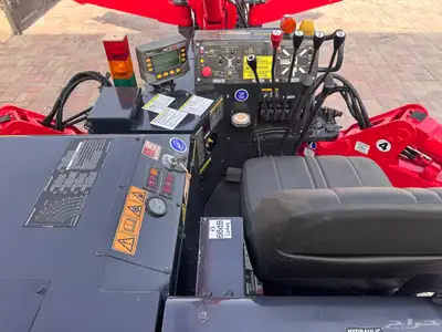 FOR SALE   MINI CRAWLER CRANE UNIC URW-376C 11