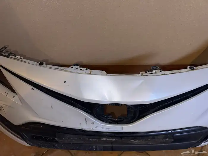 صدام كامري 2023 لون لؤلؤي 14