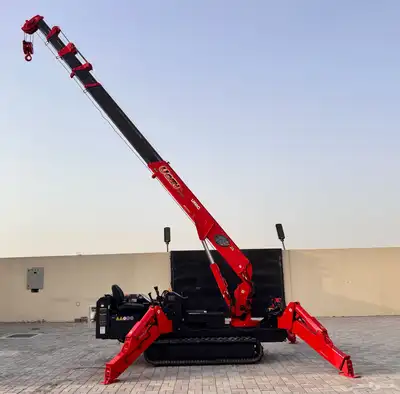 FOR SALE   MINI CRAWLER CRANE UNIC URW-376C 6