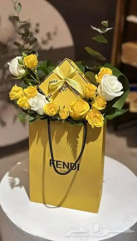 تنسيق هدايا مع ورد 1