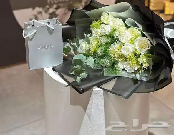 تنسيق هدايا مع ورد 9