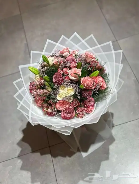 تنسيق هدايا مع ورد 3