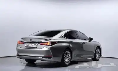 Es300h 2021 1