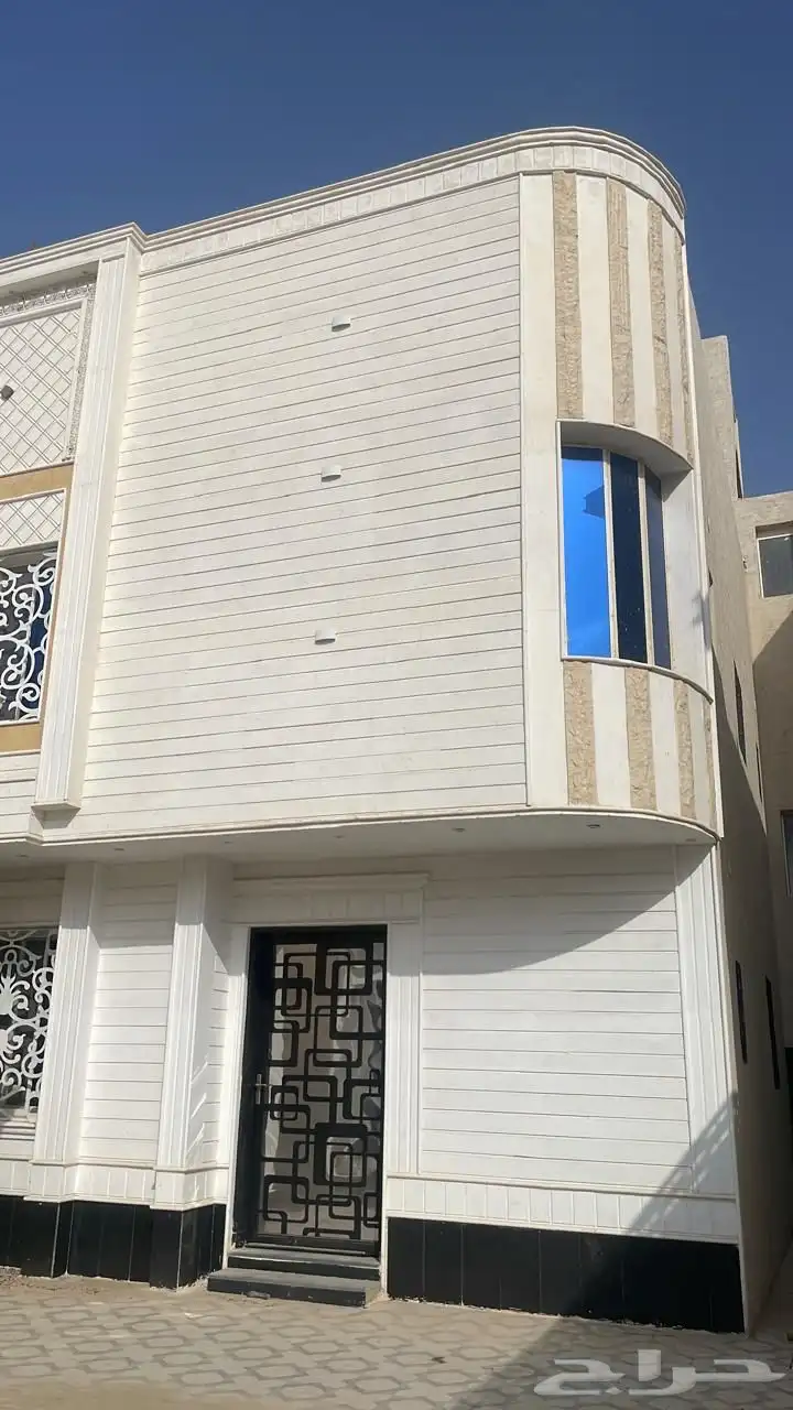 فله لأجار ثلاث سنوات ابغى دفعة ثلاث سنوات دفعة وحدة 0