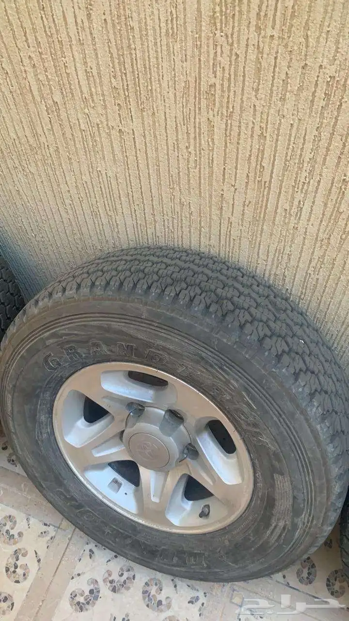 جنوط رفرف جيب ربع اصلي 1