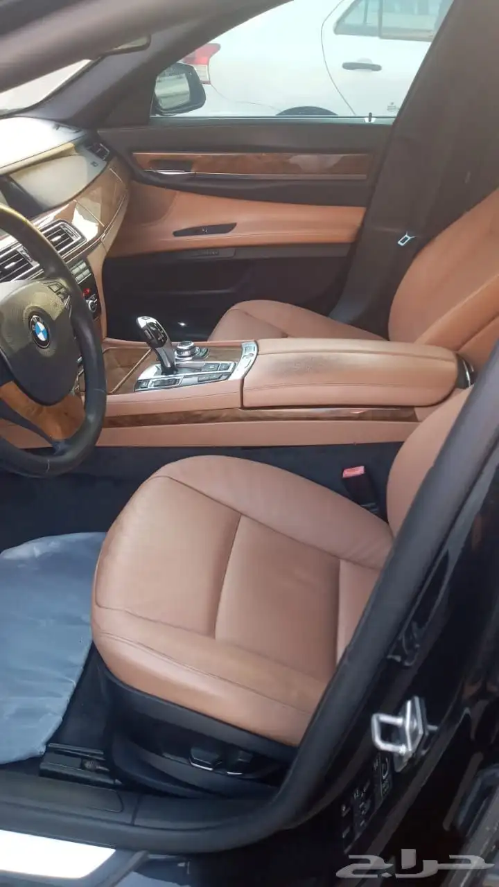 BMW 2012 IL740 4