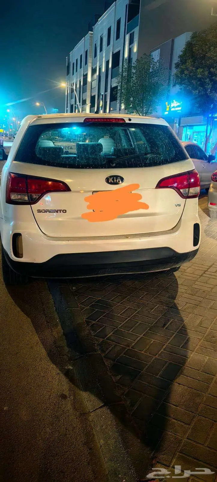 للبيع كيا سورينتو 2014 V6 - AWD 2
