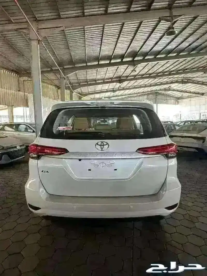 فورتشنر GX2 بنزين 2025 (عرض الاهلى 2.15) 0