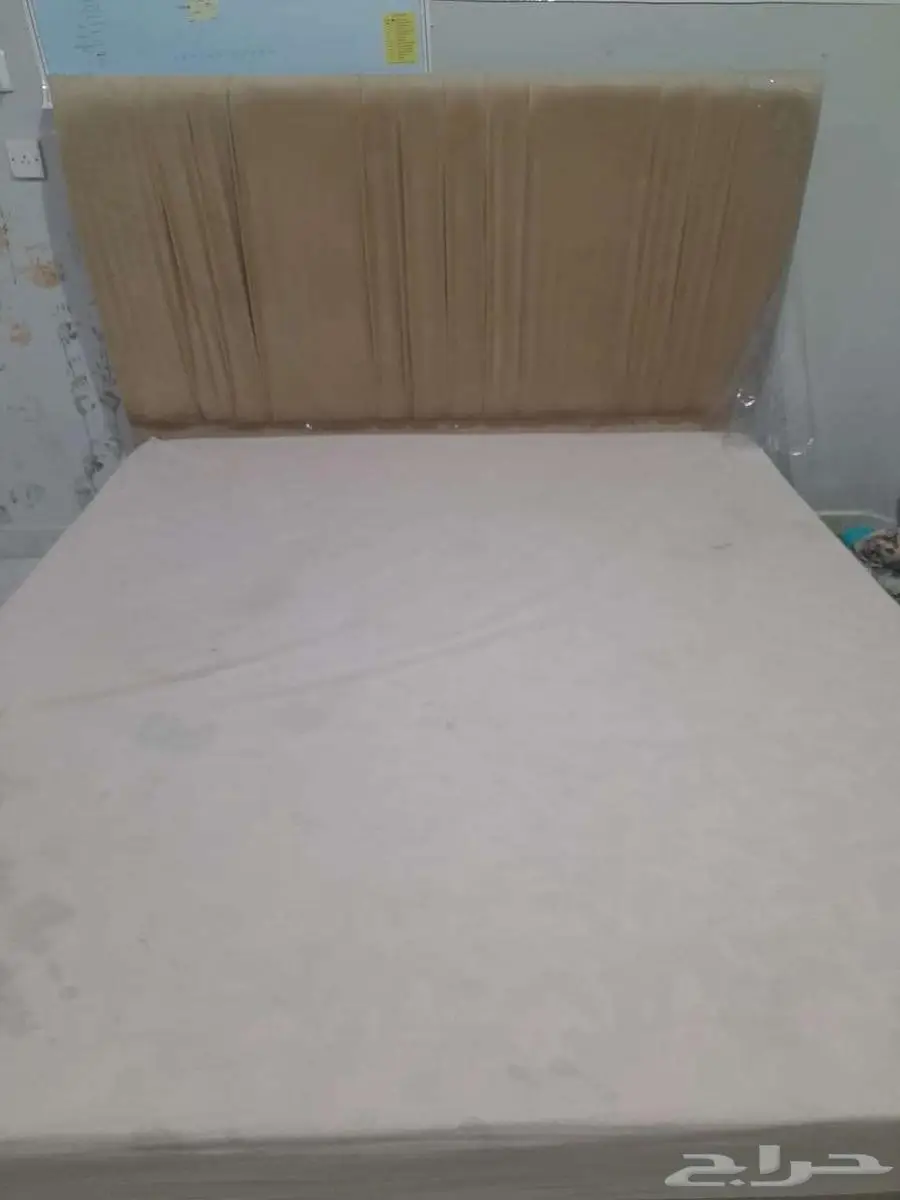 Excellent Condition Relaxing Chairs  Double Cot   Bed 0