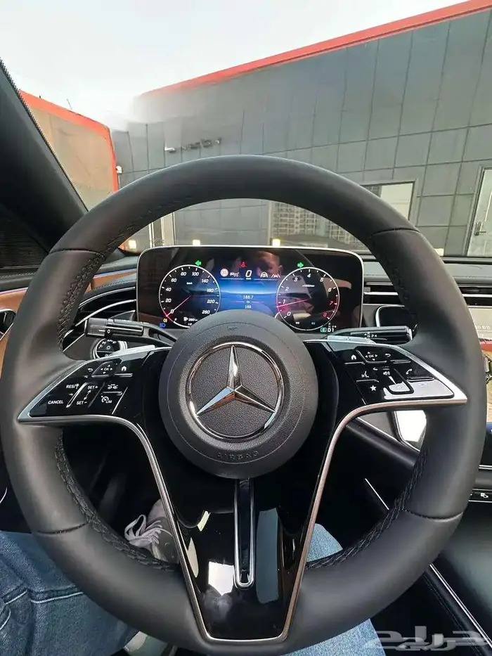 مرسيدس بنز E200 فل اصفار تم البيع ربنا يبارك 30