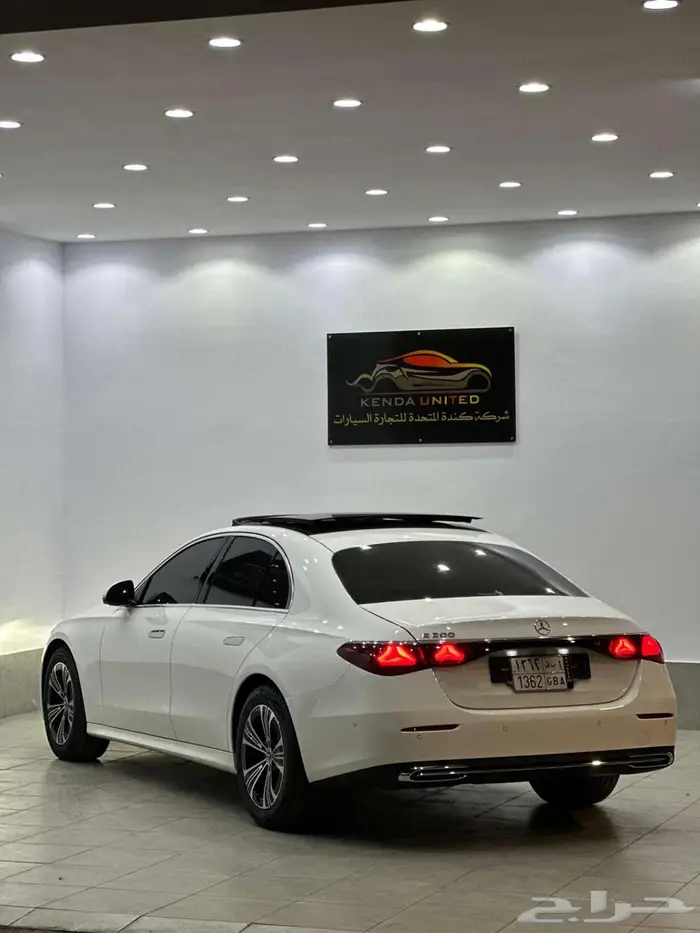 مرسيدس بنز E200 فل اصفار تم البيع ربنا يبارك 15