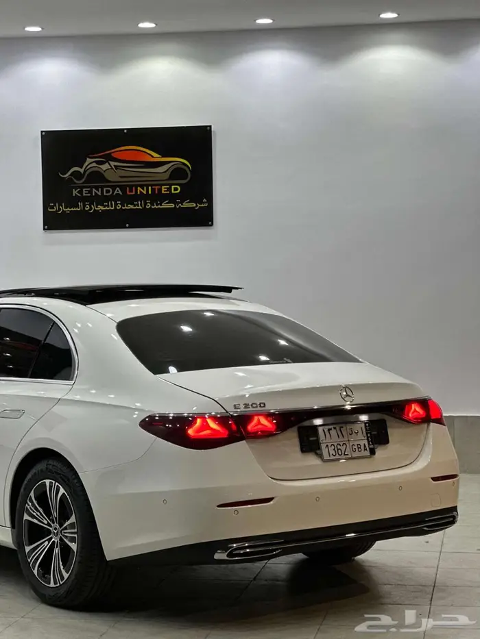 مرسيدس بنز E200 فل اصفار تم البيع ربنا يبارك 16