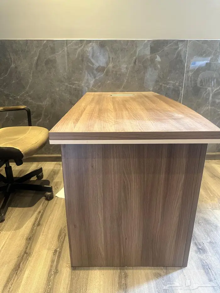 مكاتب للبيع نضيفه جدا 0