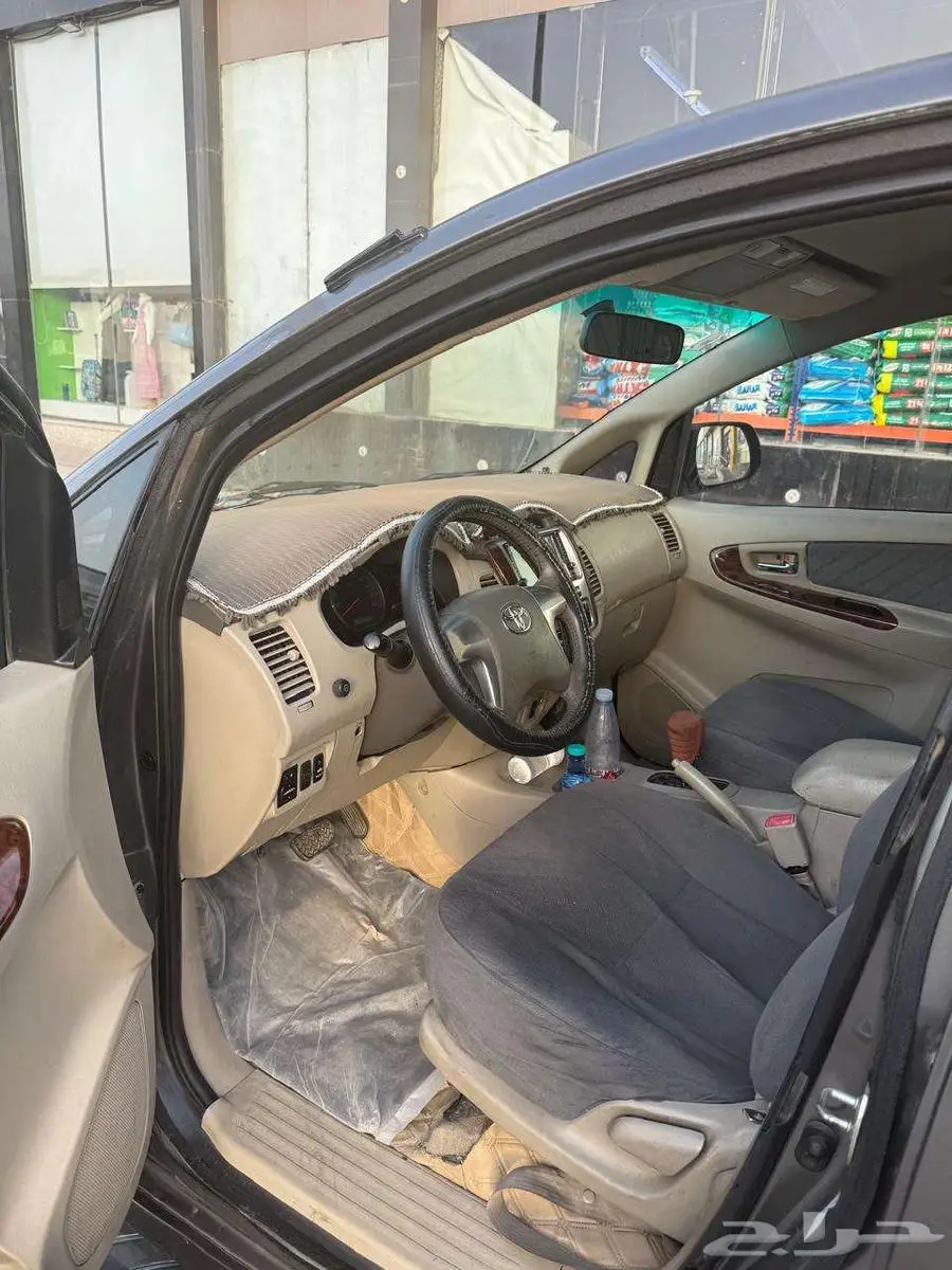 Toyota Innova 2014 full option 7