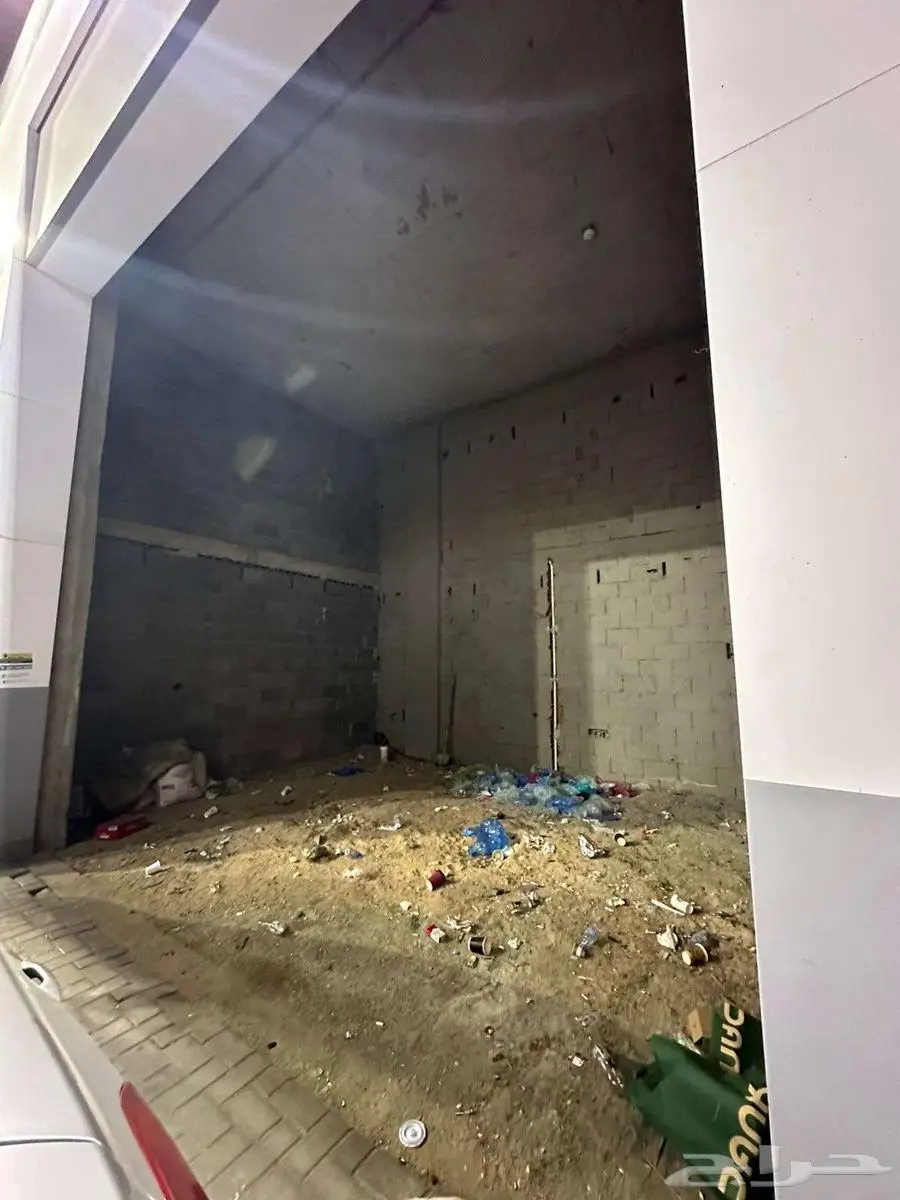 معارض تجارية بمحطة الدريس  حي النسيم  جدة 3