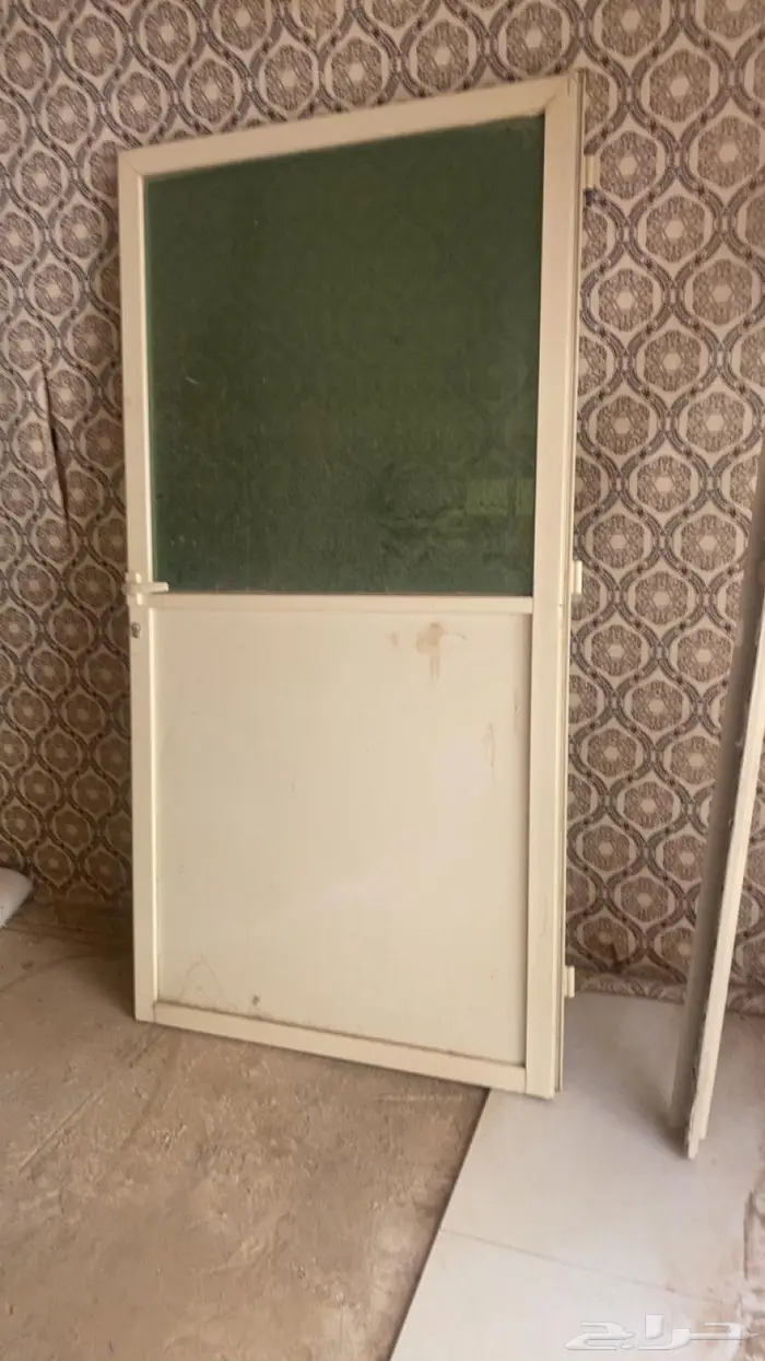 باب المنيوم بحالة ممتازة 0