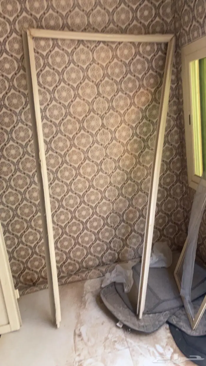باب المنيوم بحالة ممتازة 1
