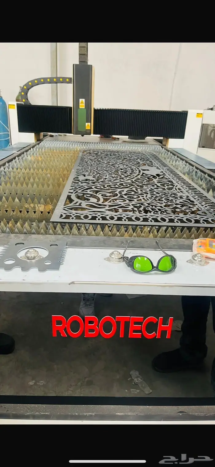 مكينة ليزر حديد cnc فايبر 3000 0
