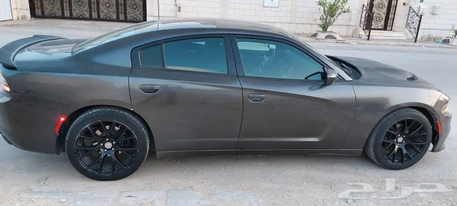 Dodge charger 2016 SE 10