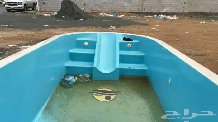 للبيع مسبح فيبر 4 2 بعمق متر 0