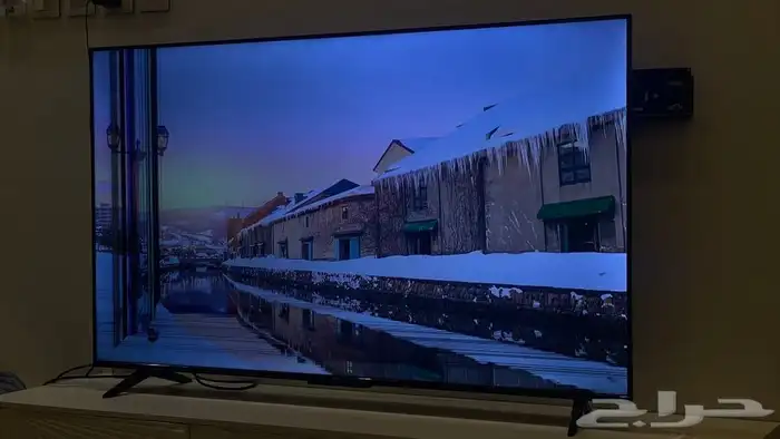 تلفزيون فيه خدش بسيط بالشاشه بس وضوحه تمام 0