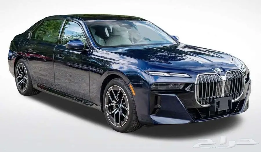 BMW 760i - 2023 - 20.800KM 0