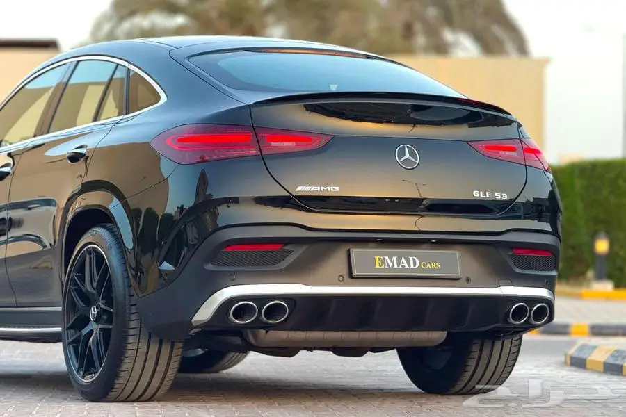 مرسيدس GLE 53 AMG 2024 اسود ممشي قليل 4