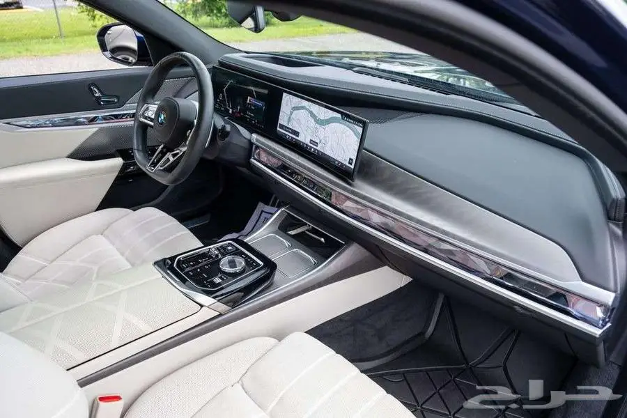 BMW 760i - 2023 - 20.800KM 9
