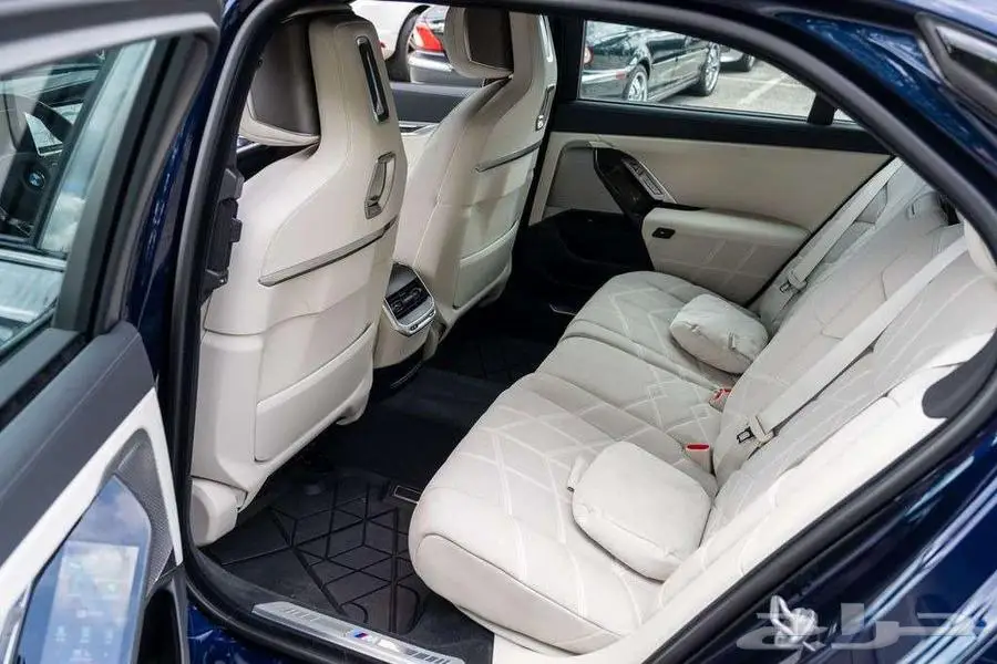 BMW 760i - 2023 - 20.800KM 11