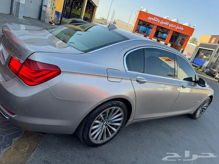 BMW الفئة السابعة 740 31