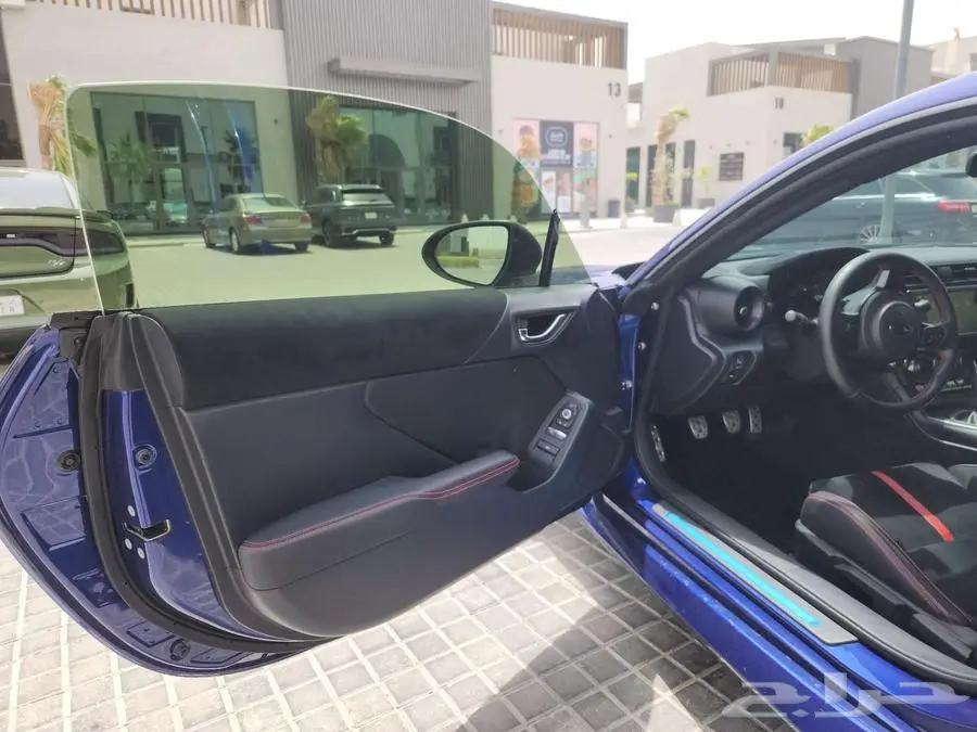 Subaru BRZ   Toyota GR86 2023 6