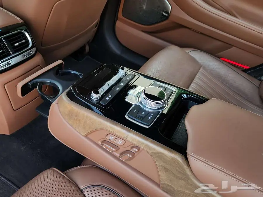 جنسس 2022 G90 رويال V8 32