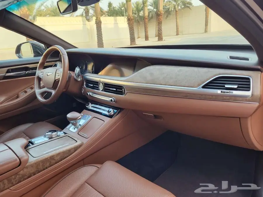 جنسس 2022 G90 رويال V8 17