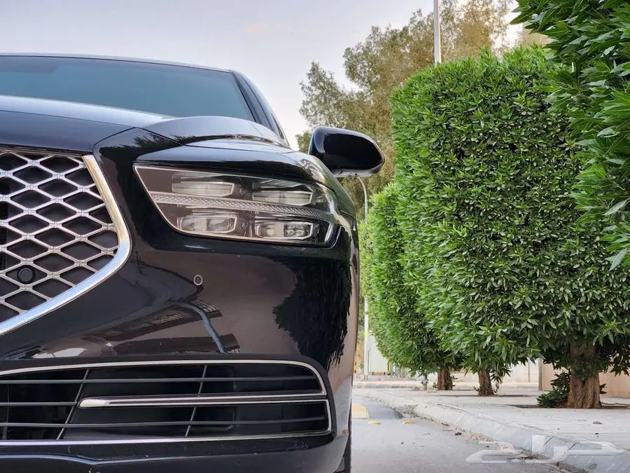 جنسس 2022 G90 رويال V8 12