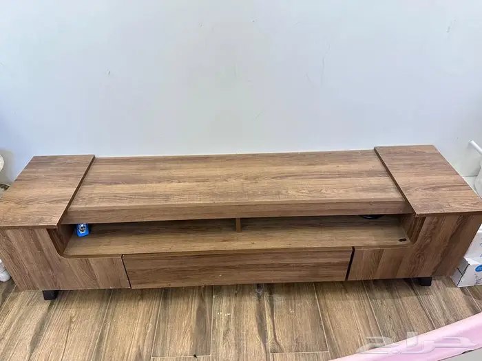 مرتبه بحاله كويسه وطاوله 0