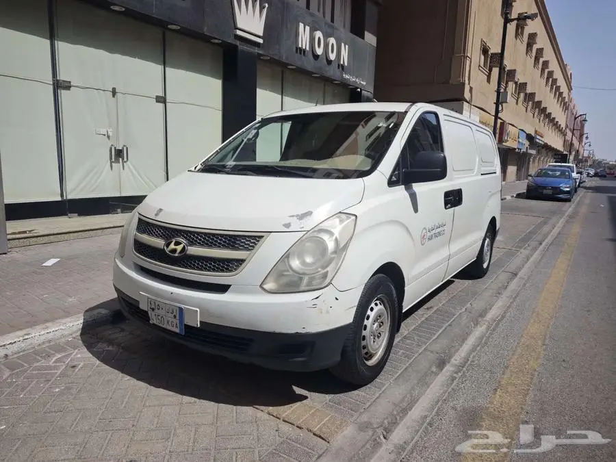 Hyundai H1 1
