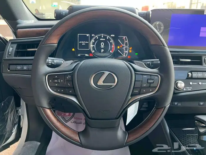 لكزس ES350 CC 2025 بنزين كاش واقساط 4