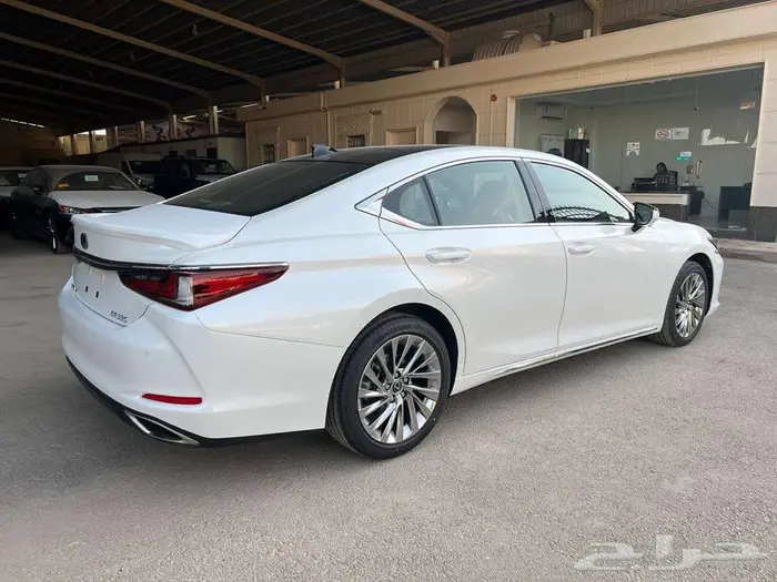 لكزس ES350 CC 2025 بنزين كاش واقساط 7