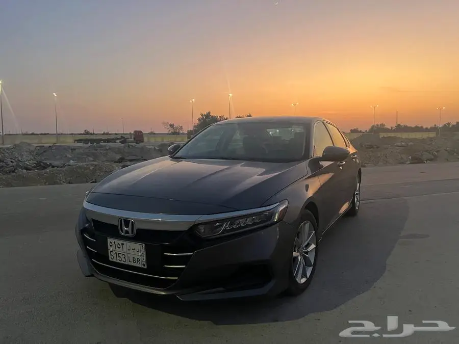 2022 هوندا أكورد LX 2