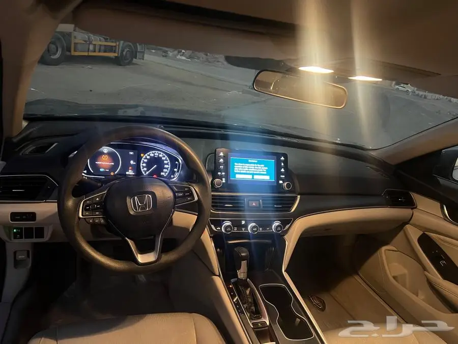 2022 هوندا أكورد LX 26