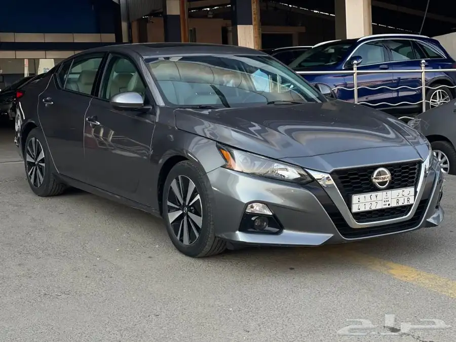 نيسان التيما 2022 SV 1