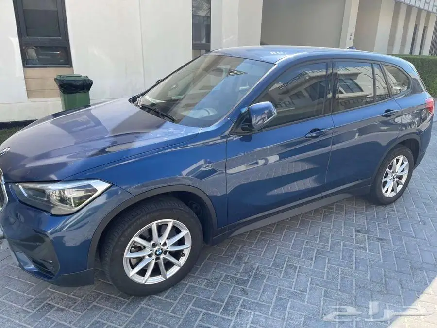 BMW X1 -2021   Sdrive 20i 3