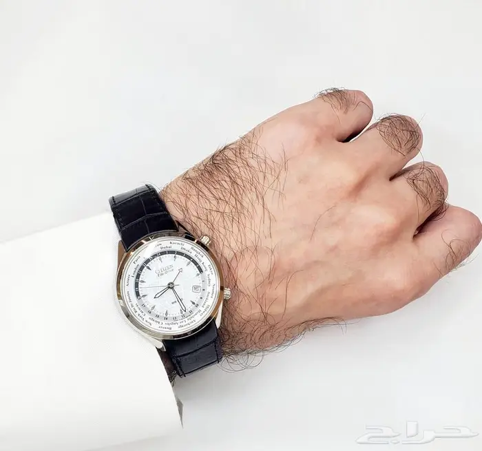 ساعة سيتيزن نوادر توقيت عالمي ب 900 ريال تصفية 7