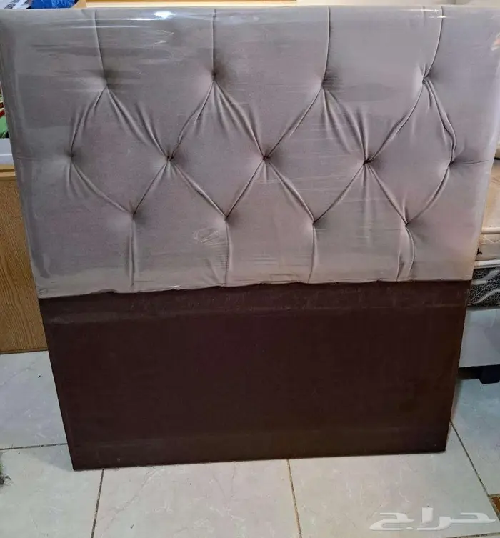 سرير مع المرتبة للبيع 1