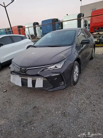 للبيع مجموعة سيارات النترا و كرولا 24